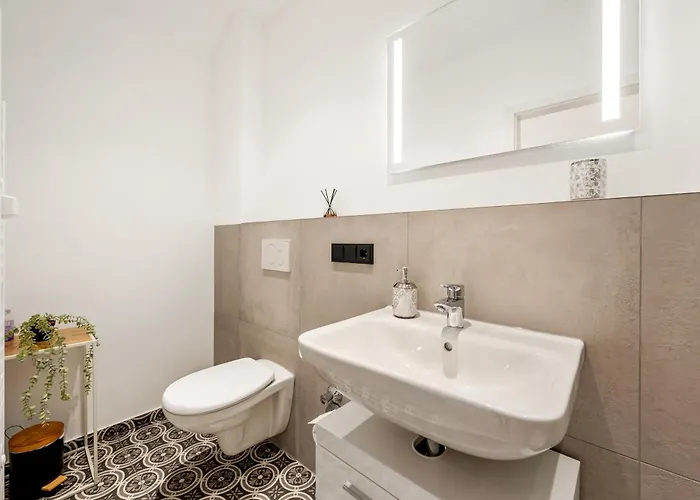 5 Min Zum Hauptbahnhof * Wiesbaden