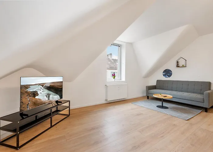 5 Min Zum Hauptbahnhof Wiesbaden